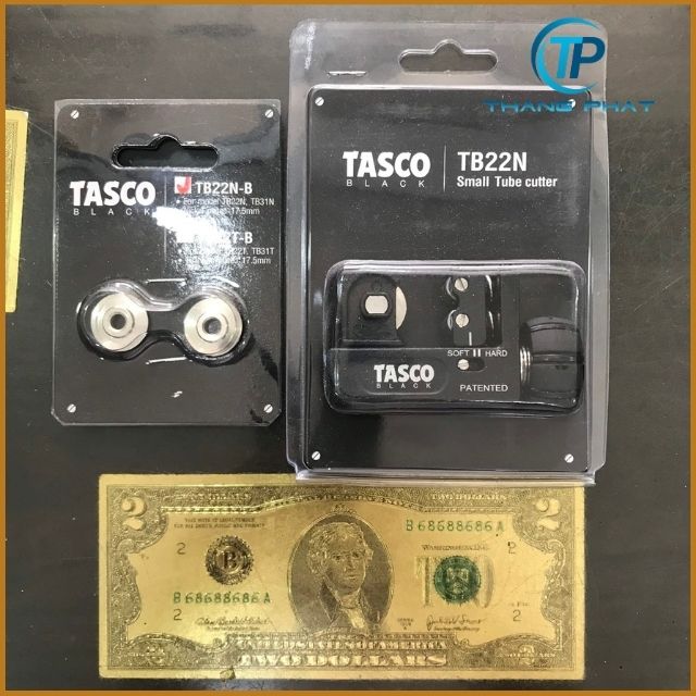 Dao và lưỡi dao thay thế của Tasco nhập khẩu Đài Loan