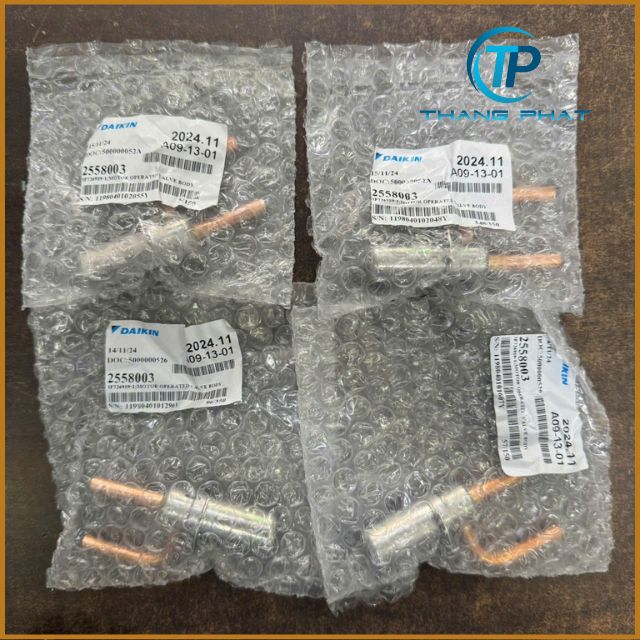 Thân coi máy lạnh Daikin R32 hàng chính hãng